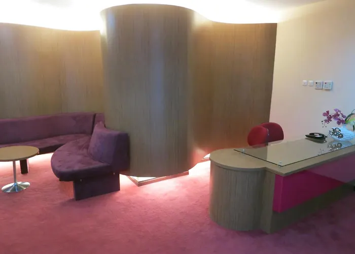 Favehotel Mex TunjunganHotel Surabaya